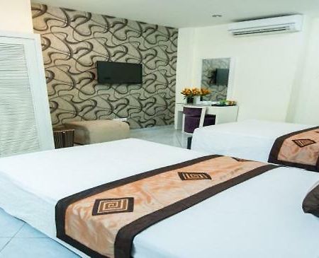 Phu Nhuan Hotel Ханой Экстерьер фото