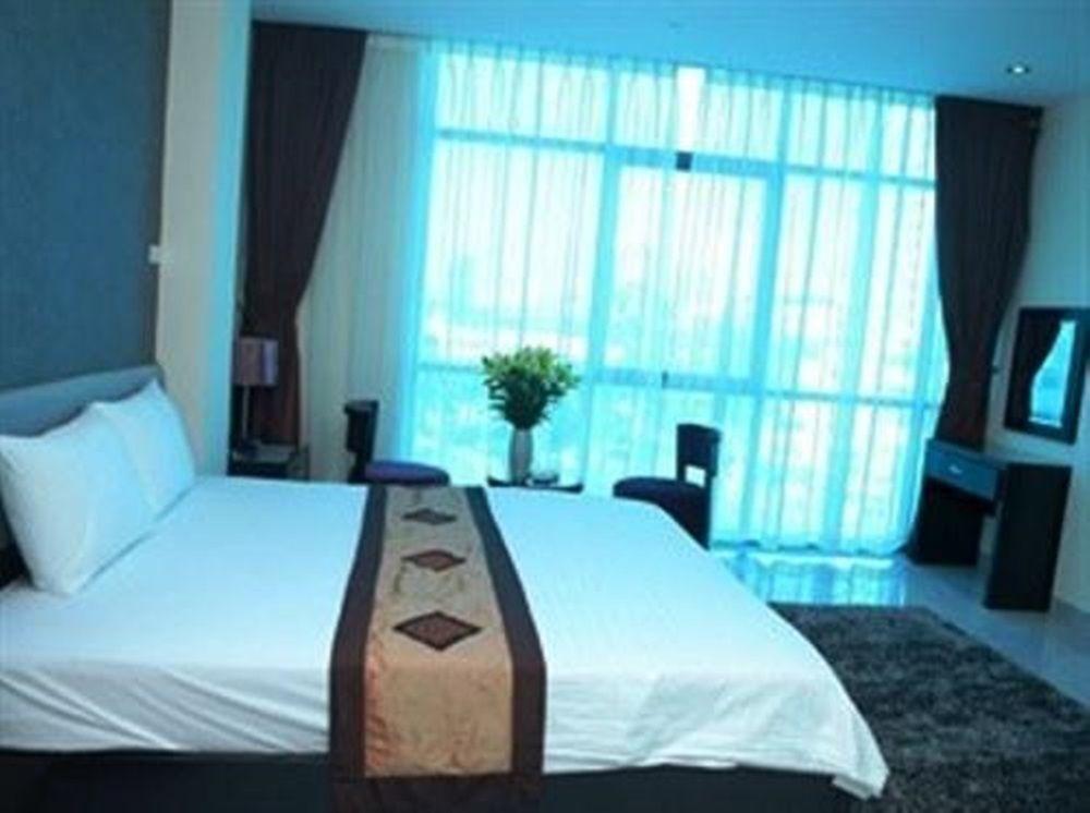 Phu Nhuan Hotel Ханой Экстерьер фото