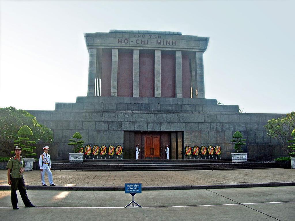 Phu Nhuan Hotel Ханой Экстерьер фото