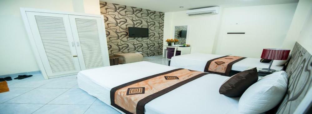 Phu Nhuan Hotel Ханой Экстерьер фото